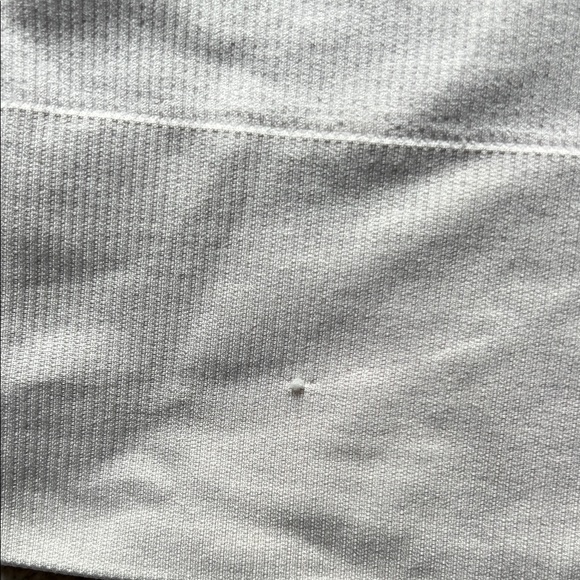 Athleta Cream Sleeveless Crop Tank Top - Picture 3 of 8